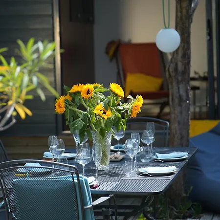 La Maison Jasmin - 8 Personnes - Parking Prive - Climatisation - Jardin بيت للعطل *