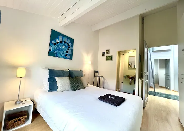 Hébergement de vacances La Maison Jasmin - 8 Personnes - Parking Prive - Climatisation - Jardin *