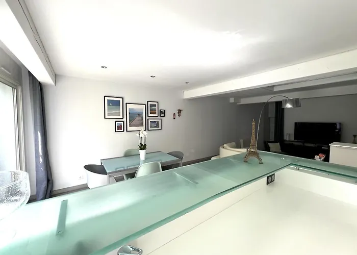 La Maison Jasmin - 8 Personnes - Parking Prive - Climatisation - Jardin